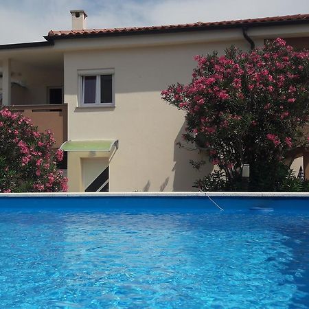 باشْكا Apartments Nadia المظهر الخارجي الصورة